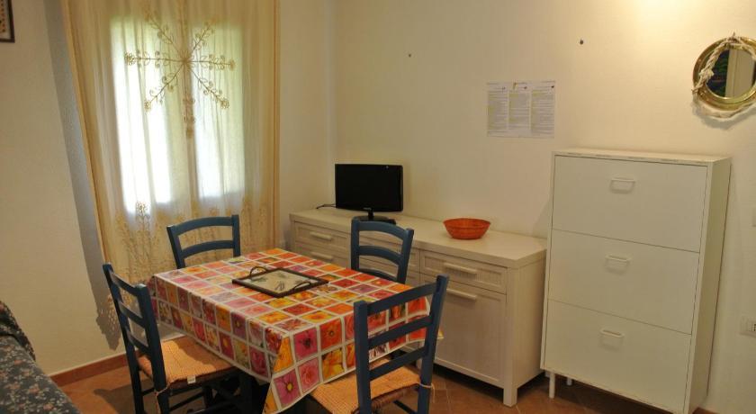 Case Vacanza Fenicotteri San Teodoro  Εξωτερικό φωτογραφία